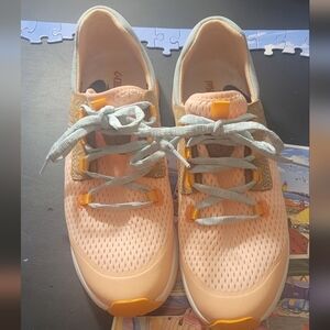 Olukai Tennis Shoes NWOT
